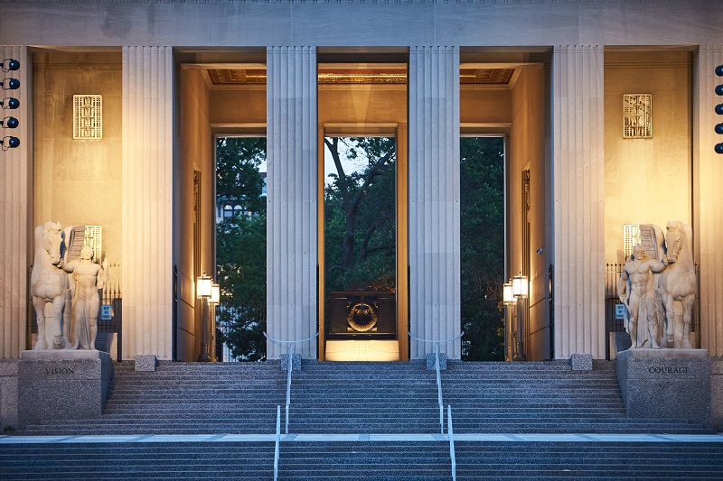Photo of Exterior of Soldiers Memorial Military Museum